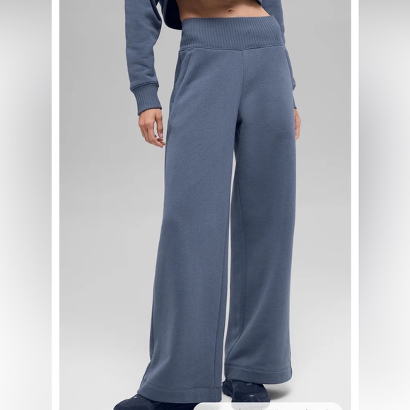 ALO Yoga Pants - ALO Yoga Slate Wide-Leg Pants